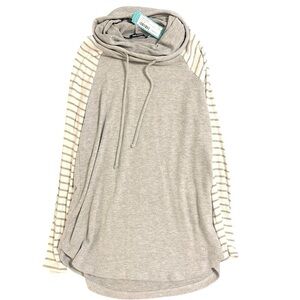 Women’s NWT Pink Clover Brushed Knit Sweater Size Medium